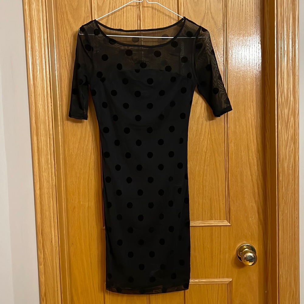 Black polkadot 3/4 sleeve dress